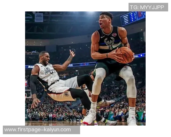 字母哥愤怒撕裂球衣雄鹿惨败后更衣室内斗争升级 字母哥愤怒撕裂球衣雄鹿惨败后更衣室内斗争升级