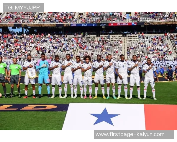 日本与巴拿马足球赛首发阵容详细分析与对比